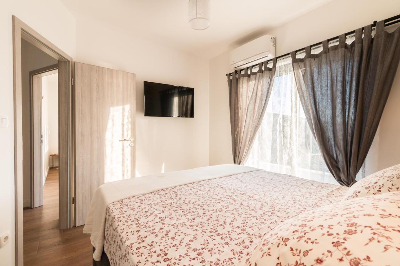 Villa O'Zrna Klis Bagian luar foto