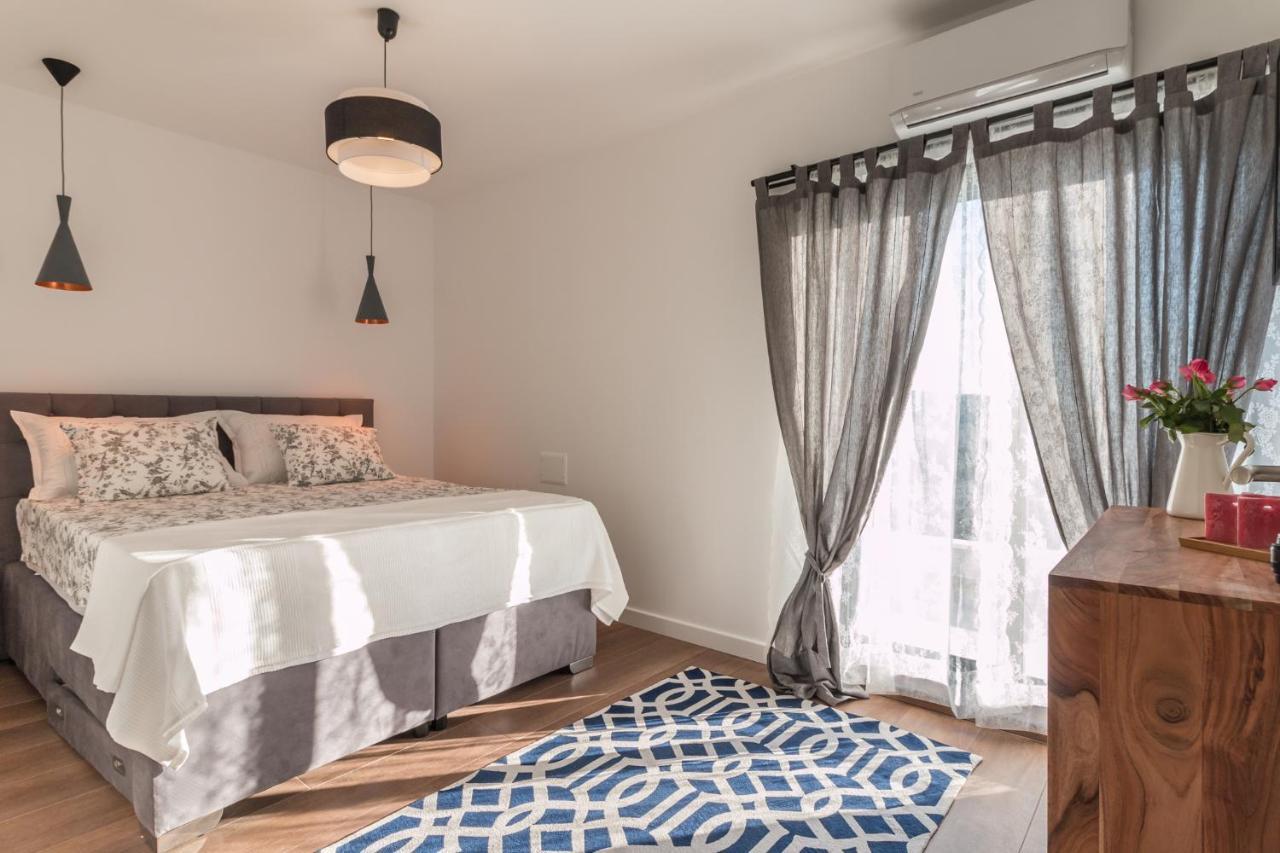 Villa O'Zrna Klis Bagian luar foto